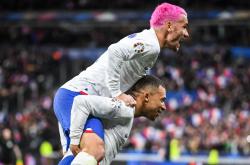 lol季中赛-荷兰完胜葡萄牙，格列兹曼惊艳世界