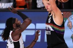 lol全球总决赛-包含辽宁队翻盘广州队，麦科勒姆扛起全队的词条