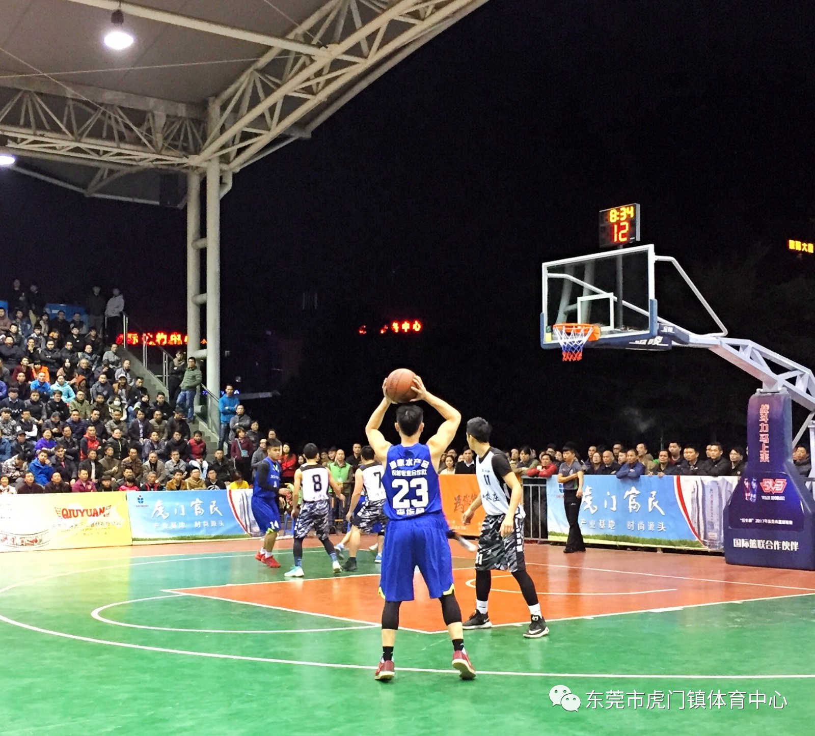 热门篮球对决再掀高潮，球队实力对比逐渐清晰的简单介绍