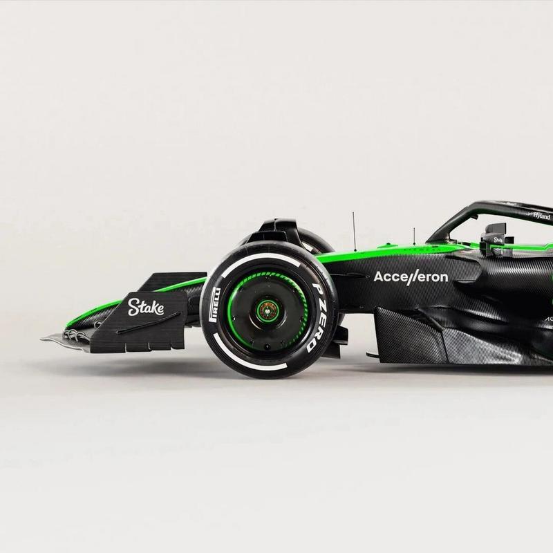 迈凯伦逆转索伯车队，周冠宇刷新纪录